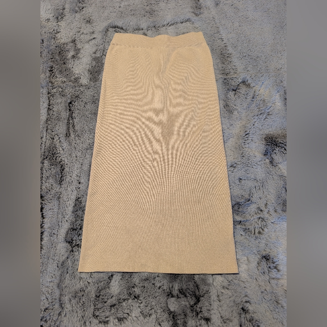 Pink Diamond Supply Co. Beige Knit Pull On Skirt Sz.S